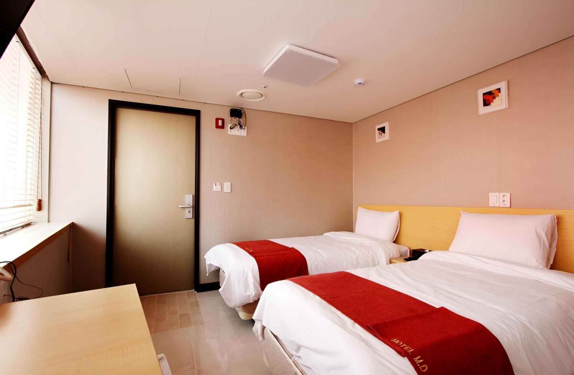 Hotel Myeongdong Сеул Екстер'єр фото