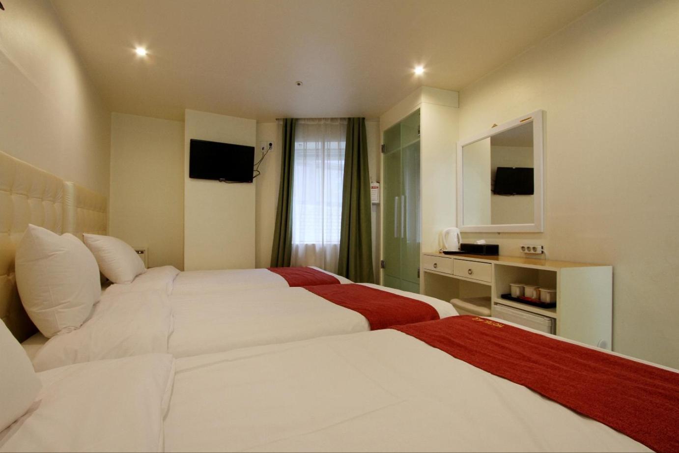 Hotel Myeongdong Сеул Екстер'єр фото
